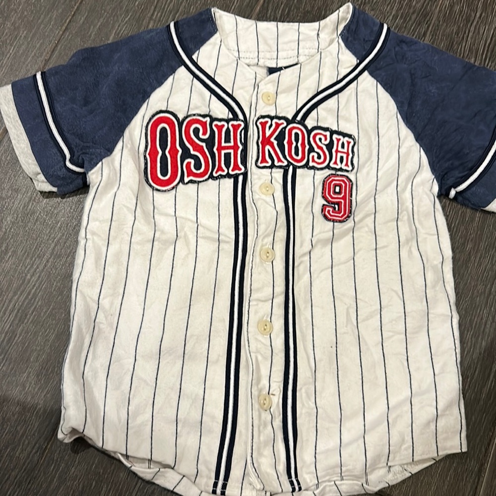 Vintage Oshkosh baseball #9 shirt
